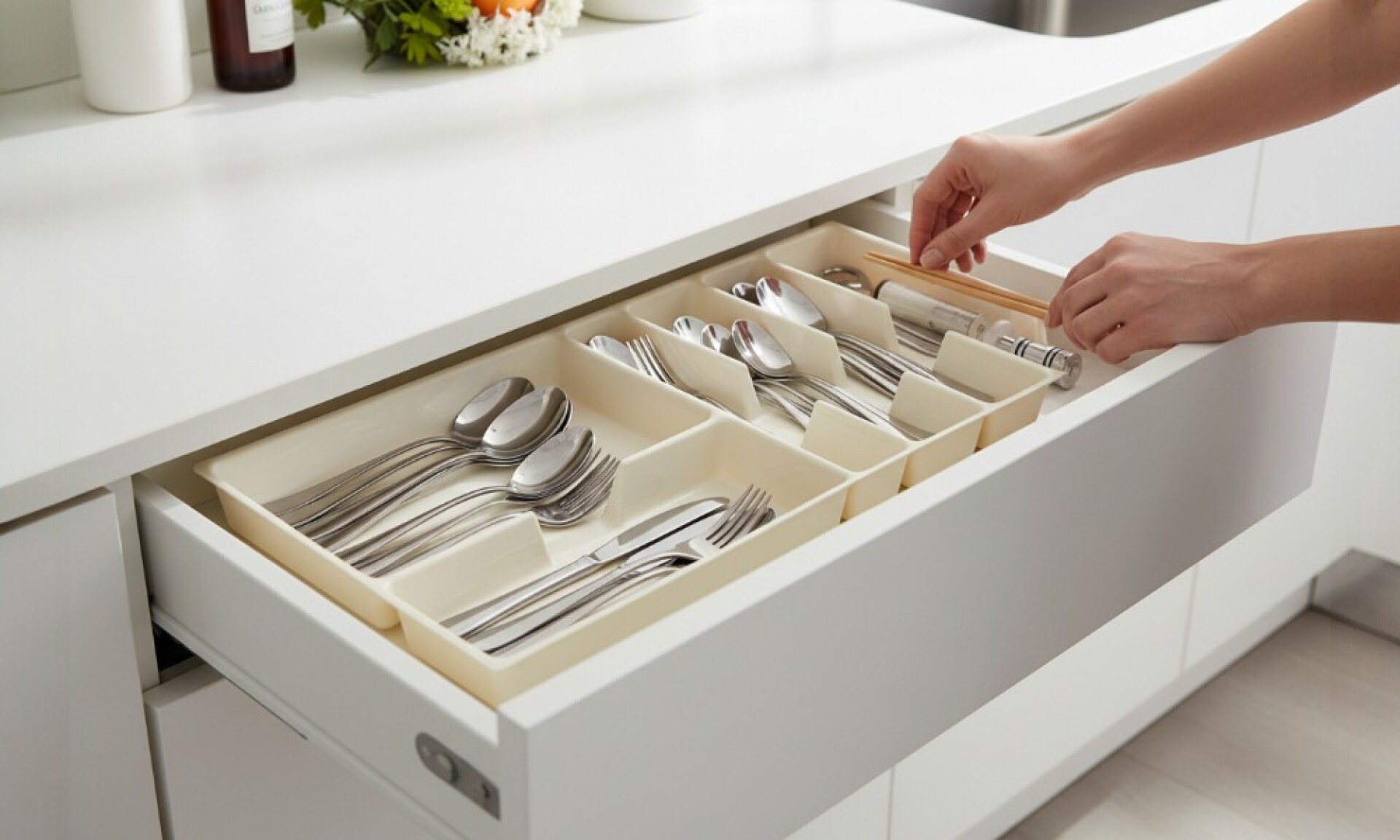 Organizador de cubiertos combinado crema 689. - 600 