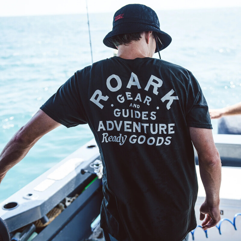 Remera Roark Gear & Guides - Negro Remera Roark Gear & Guides - Negro