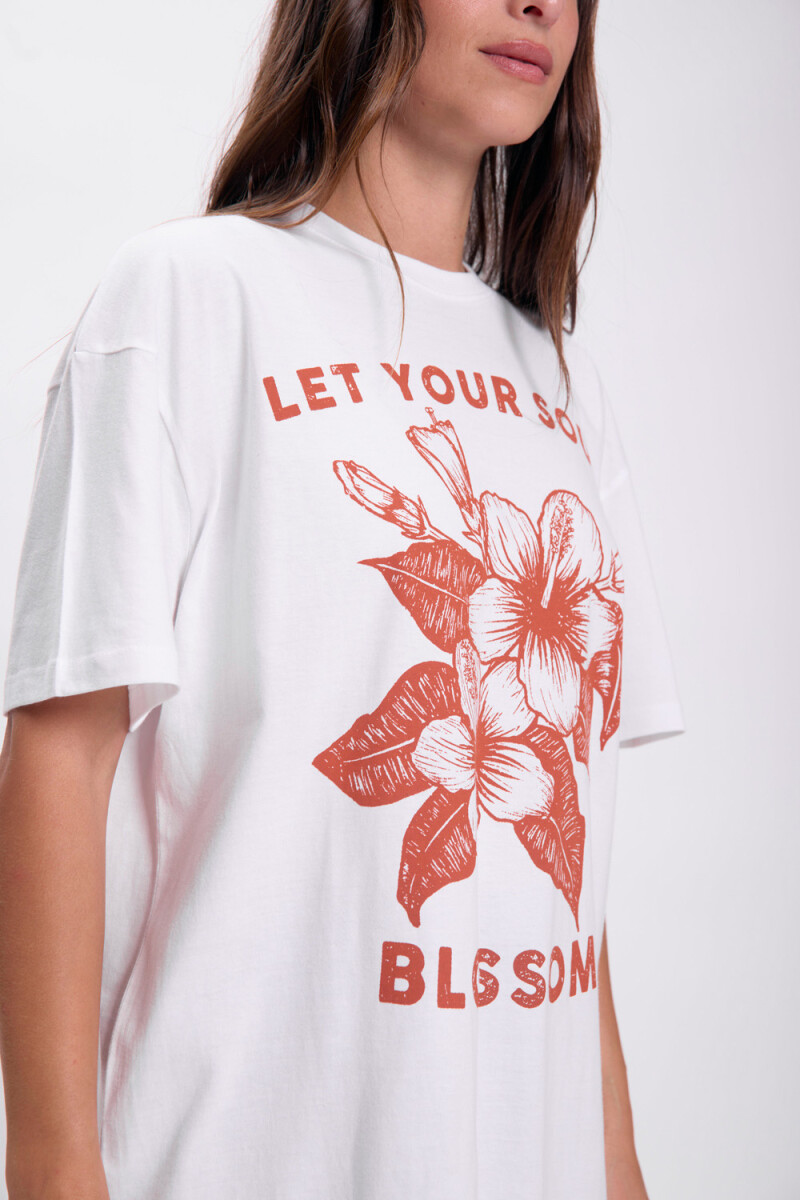 Remera oversize Flor Blanco