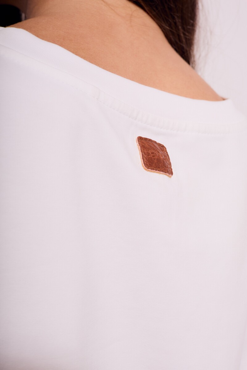 Remera Manga Corta Algodón Peinado Nacar