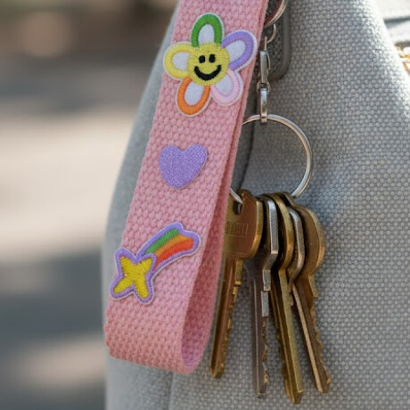 Llavero cinta con diseño Arcoiris Rosado