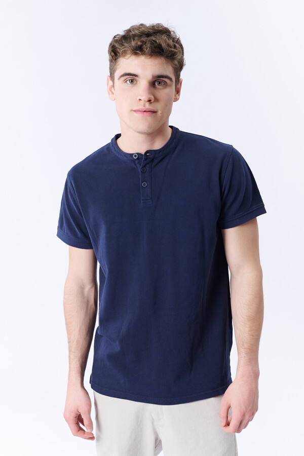 Remera Manga Corta PiquÃ© Cuello Mao Azul Marino