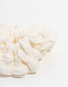 Skunzies Texturada Scrunchie Con Textura - Blanco Crudo