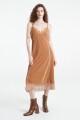 VESTIDO TERCIOPELO Camel