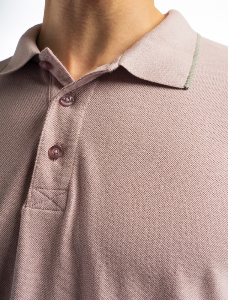 Remera Polo Algodón Lila con Detalle en Gris
