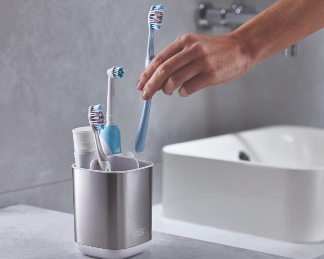 Porta Cepillos de Dientes EasyStore™ Steel – Joseph Joseph Porta Cepillos de Dientes EasyStore™ Steel – Joseph Joseph