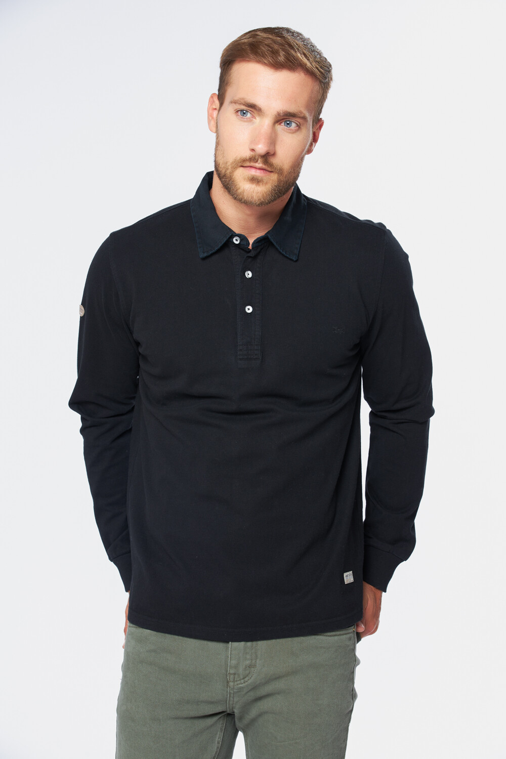 REMERA POLO LISA Negro