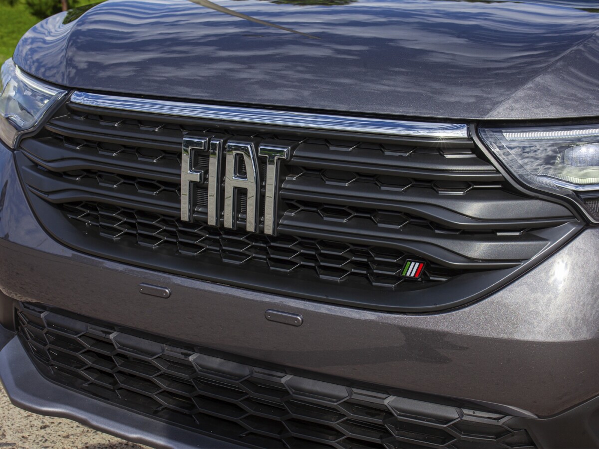 Fiat Strada Volcano 1.3 AT Extra Full | Permuta / Financia Fiat Strada Volcano 1.3 AT Extra Full | Permuta / Financia