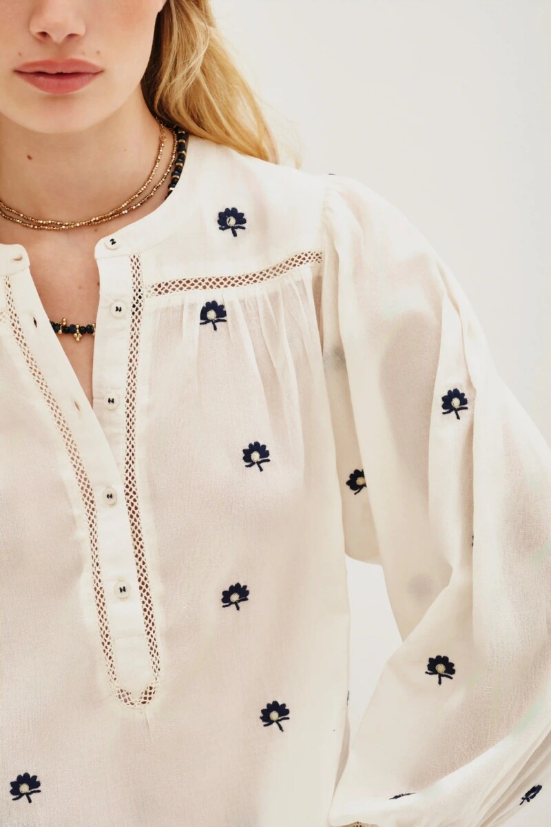 Camisa Maru Embro Crudo