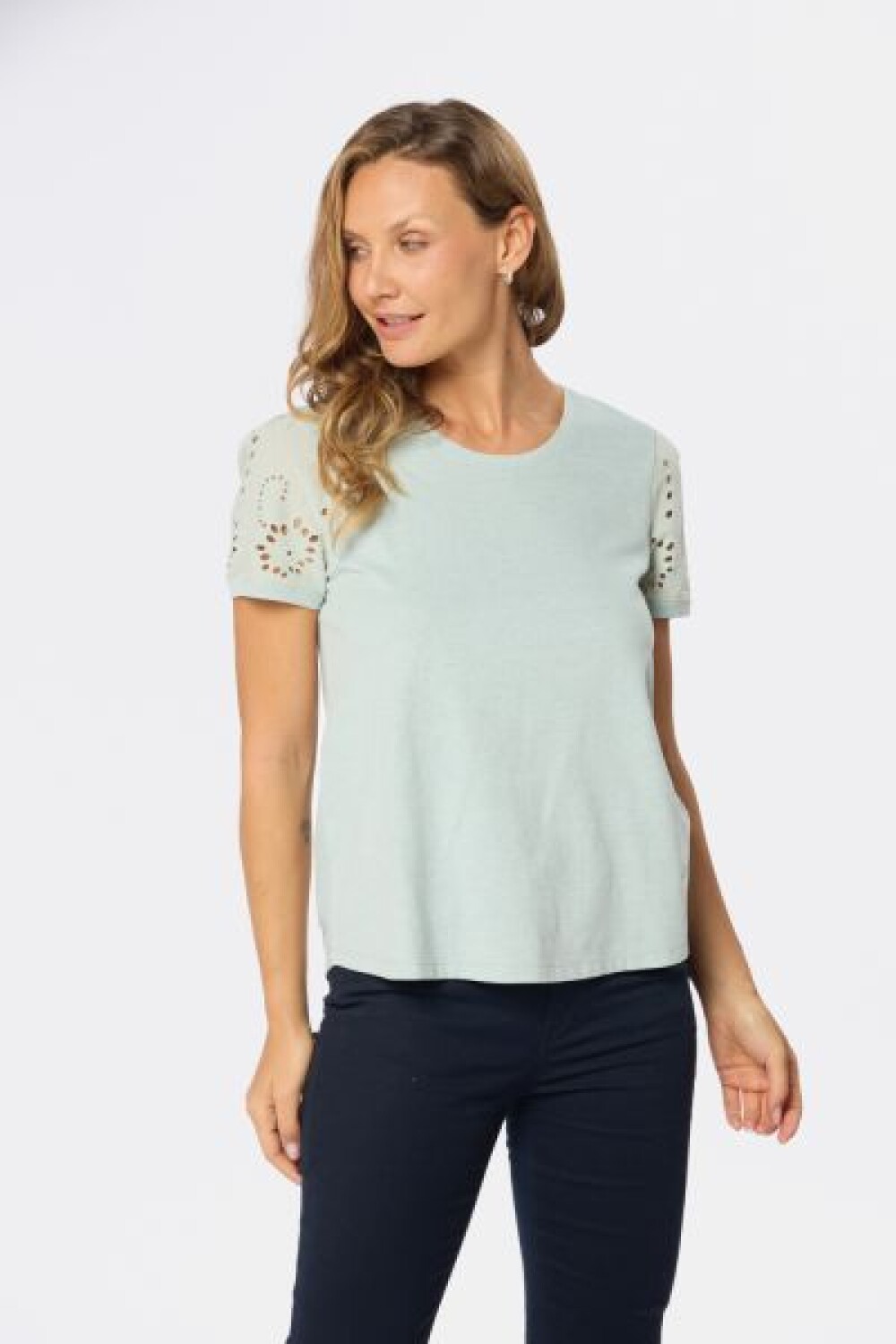 REMERA BRODERIE LISA Verde