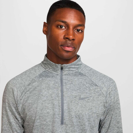 Campera Nike Stride Dri-Fit 1/4-Zip Running Top de Hombre Gris