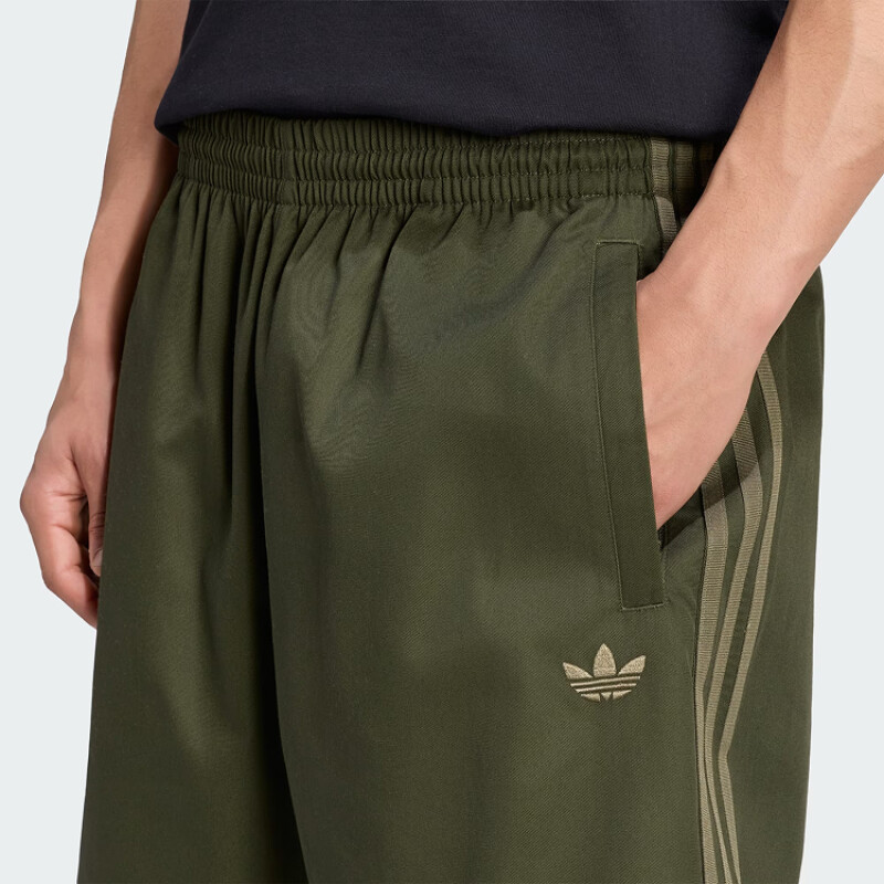 Bermuda Adidas Twill - Verde Bermuda Adidas Twill - Verde