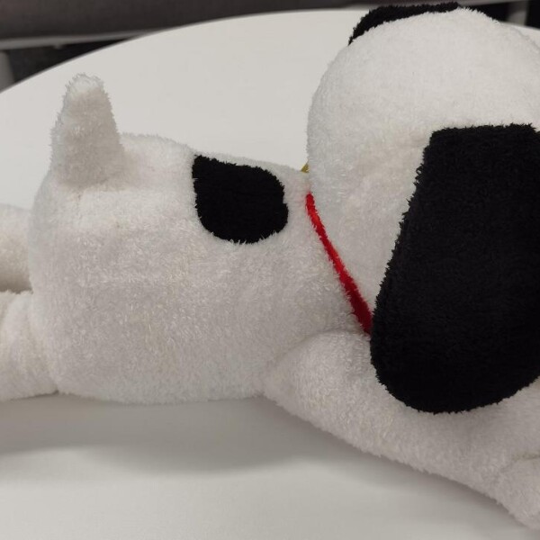 Peluche Snoopy acostado Peluche Snoopy acostado