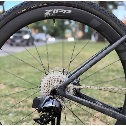 RACEMAX ITALIA SRAM FORCE AXS 2X12 ZIPP 303S CARBONO RACEMAX ITALIA SRAM FORCE AXS 2X12 ZIPP 303S CARBONO