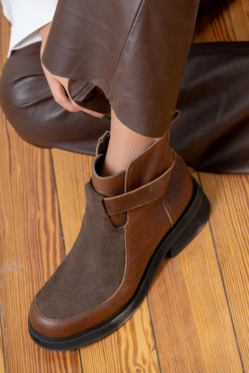Bota martina Chocolate