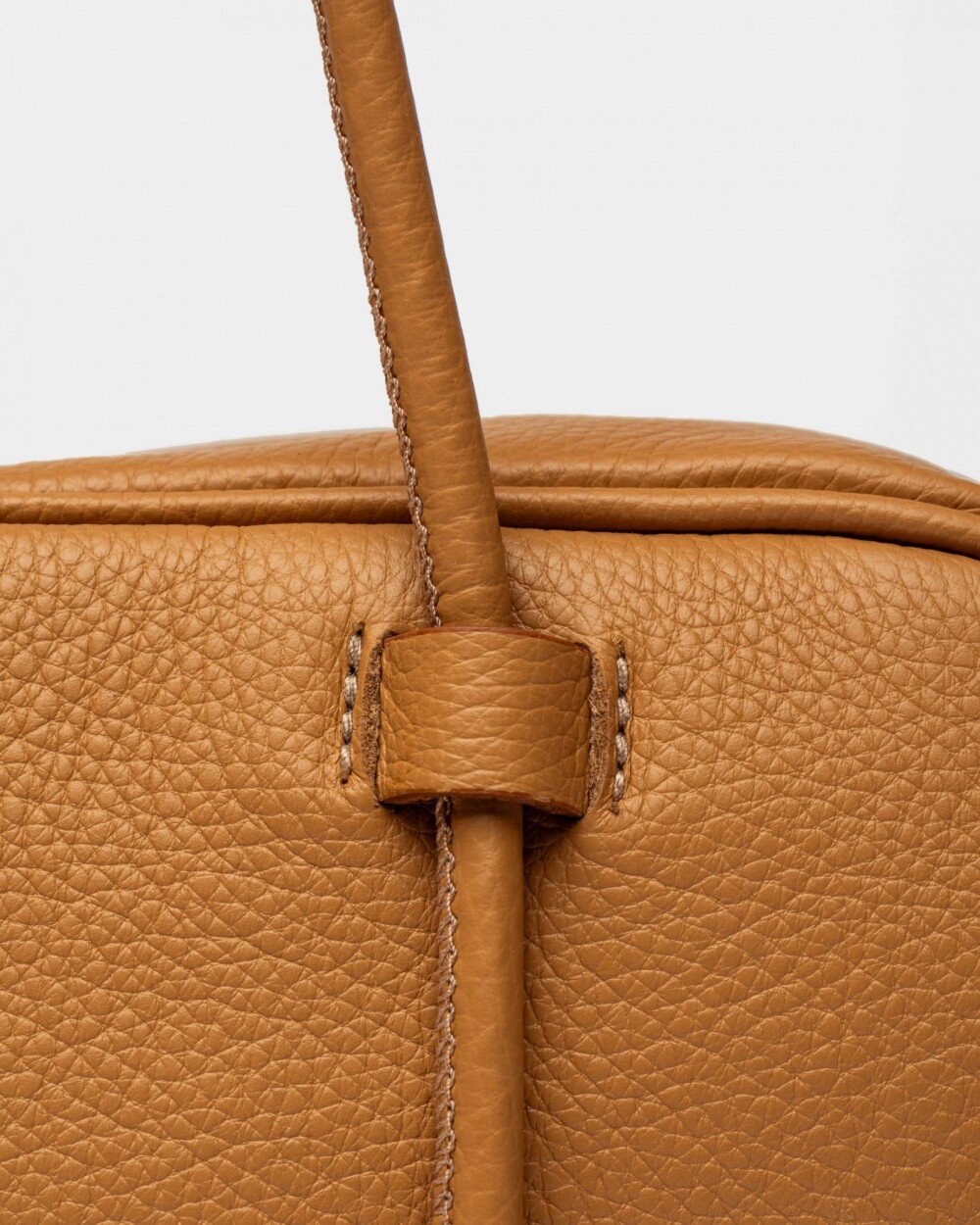 Cartera al hombro Horizon en cuero graneado Cuoio