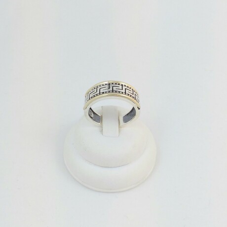 Anillo de plata 925 con detalles en oro 18Ktes, Guarda Griega, fino. Anillo de plata 925 con detalles en oro 18Ktes, Guarda Griega, fino.