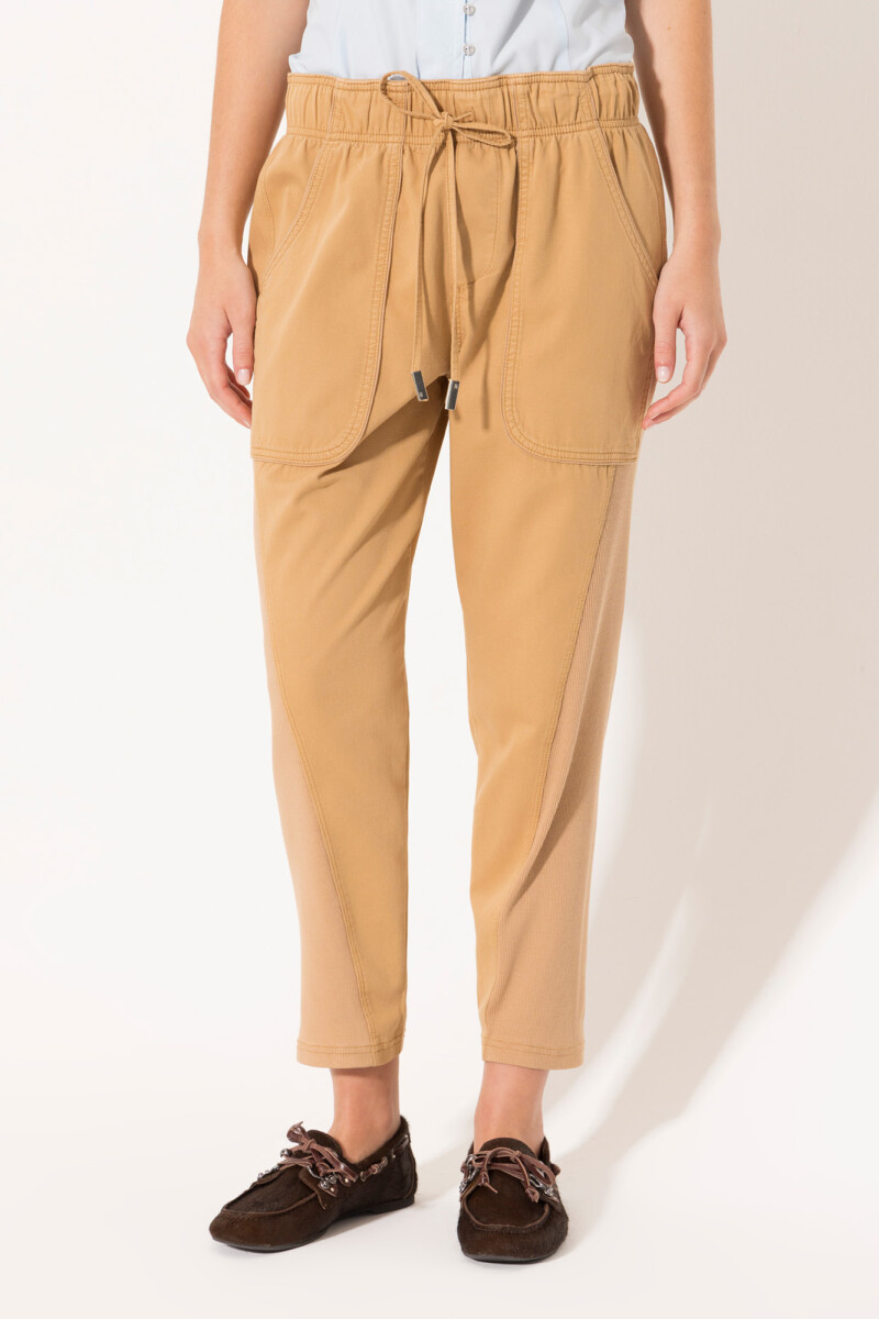 PANTALON LIGHT Camel