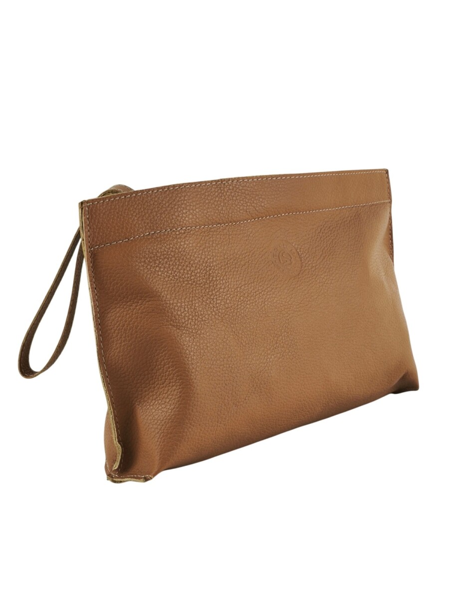 Sobre de mujer en cuero - Tostado 