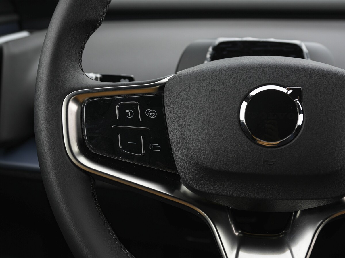 Volvo EX30 E40 100% Eléctrico 2026 0KM | Permuta / Financia Volvo EX30 E40 100% Eléctrico 2026 0KM | Permuta / Financia