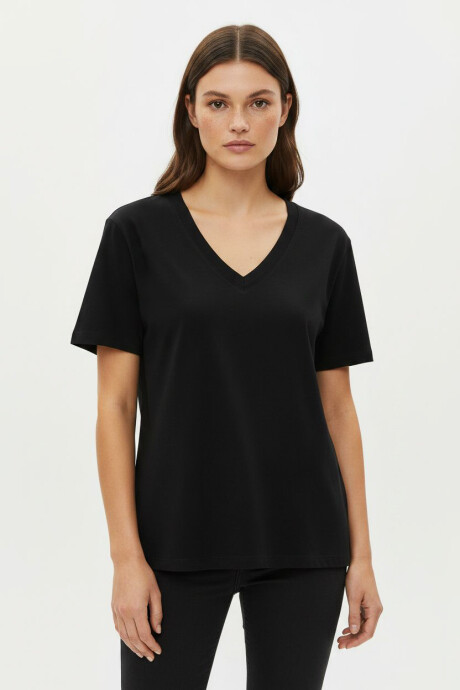 Remera Pottel Negro