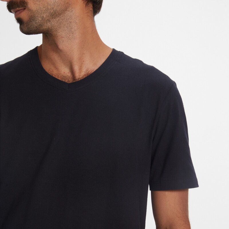 CAMISETA MM MASC PRETO ESCURO