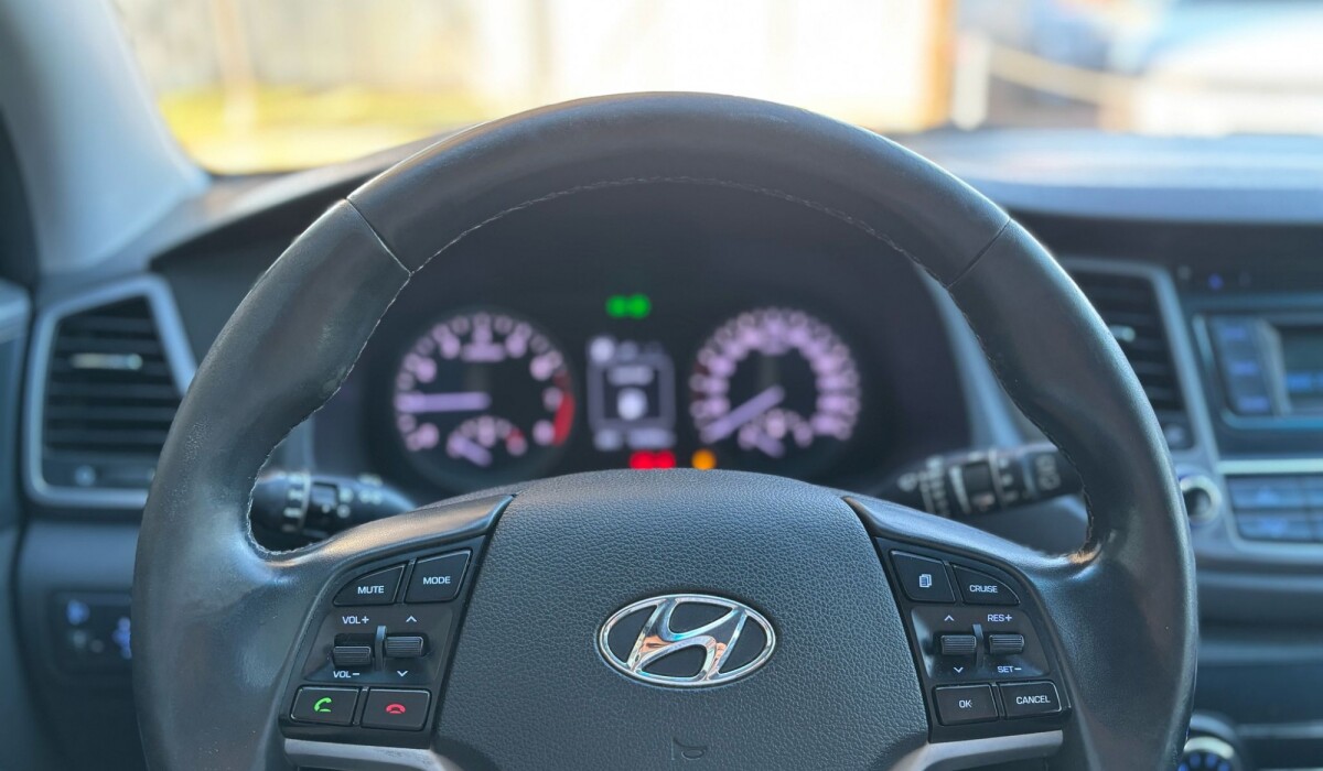 Hyundai Tucson 2,0 GLS Safe AT - 2016 Hyundai Tucson 2,0 GLS Safe AT - 2016