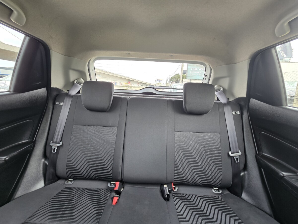 Suzuki Swift GL 1.2 EXCELENTE ESTADO! | Permuta / Financia Suzuki Swift GL 1.2 EXCELENTE ESTADO! | Permuta / Financia