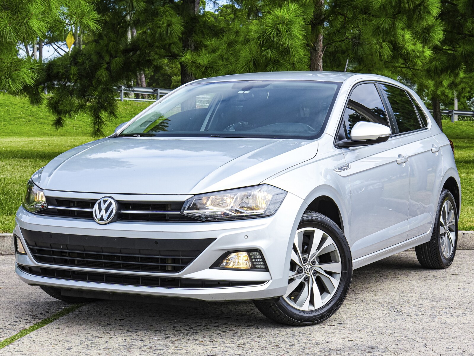 Volkswagen Polo 1.6 Con Ficha Oficial | Permuta / Financia 