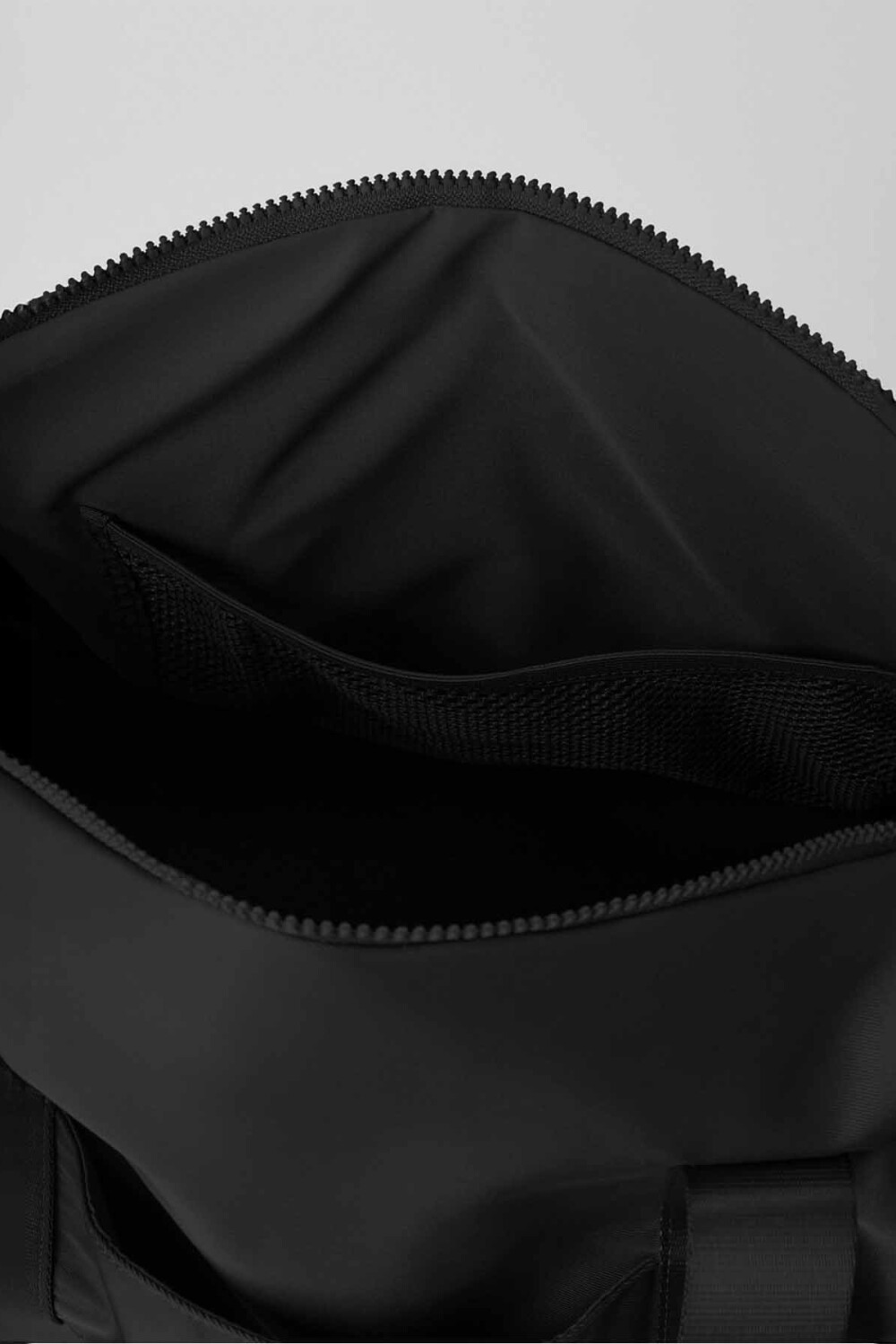 Bolso Deportivo The Essential Gym Bag Unisex Black