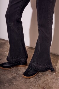 Jean Flare Negro