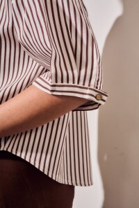 Camisa Rayada Burdeos