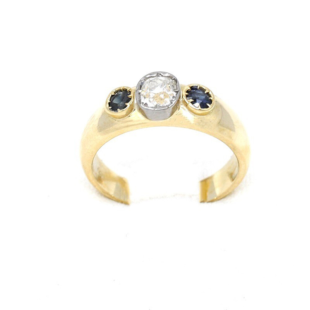 Anillo En Oro 18K Con Brillante Central Y 2 Zafiros Anillo En Oro 18K Con Brillante Central Y 2 Zafiros