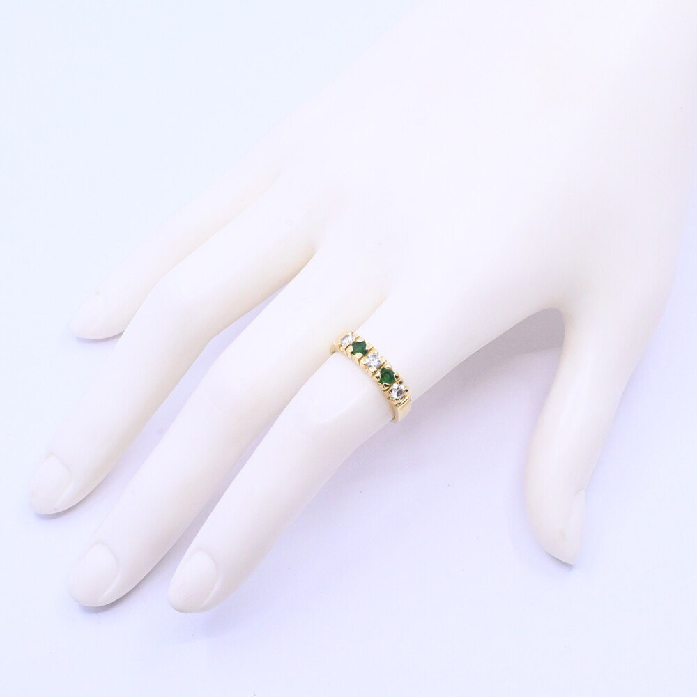 Anillo medio sin fin oro 18k amarillo con brillantes y esmeraldas engarce 4 puntas. Anillo medio sin fin oro 18k amarillo con brillantes y esmeraldas engarce 4 puntas.