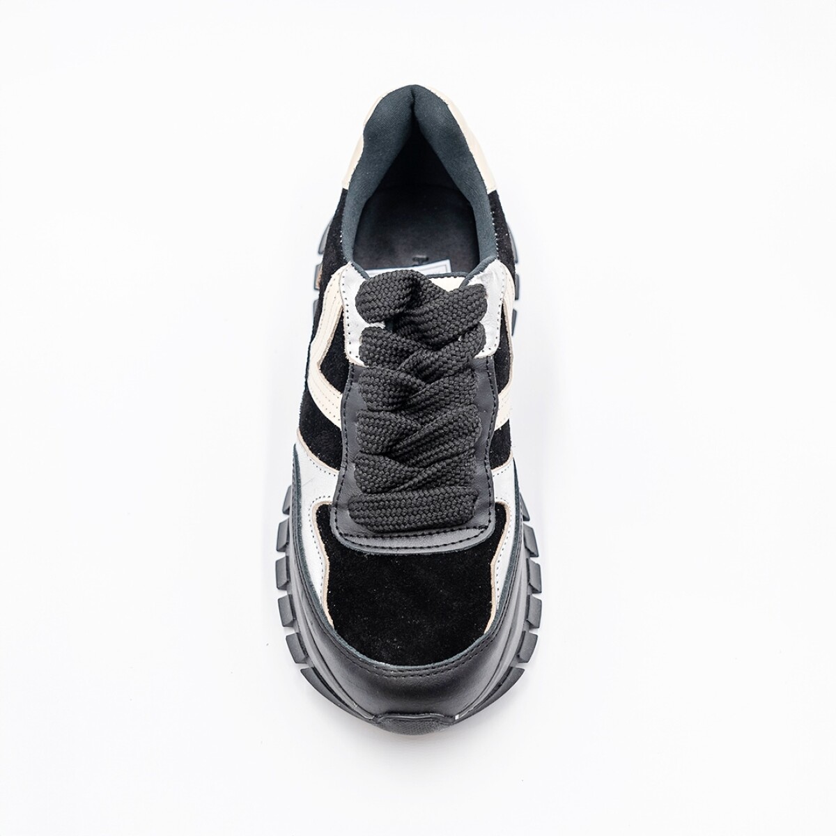 ZAPATILLA CUERO DAMA COLOR GRIS SUELA SINTETICA - NEGRO 