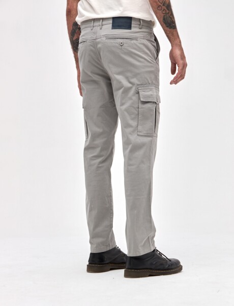 Pantalón cargo Roque I26 Gris perla