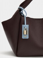 Bolso Tote Con Penduro marron