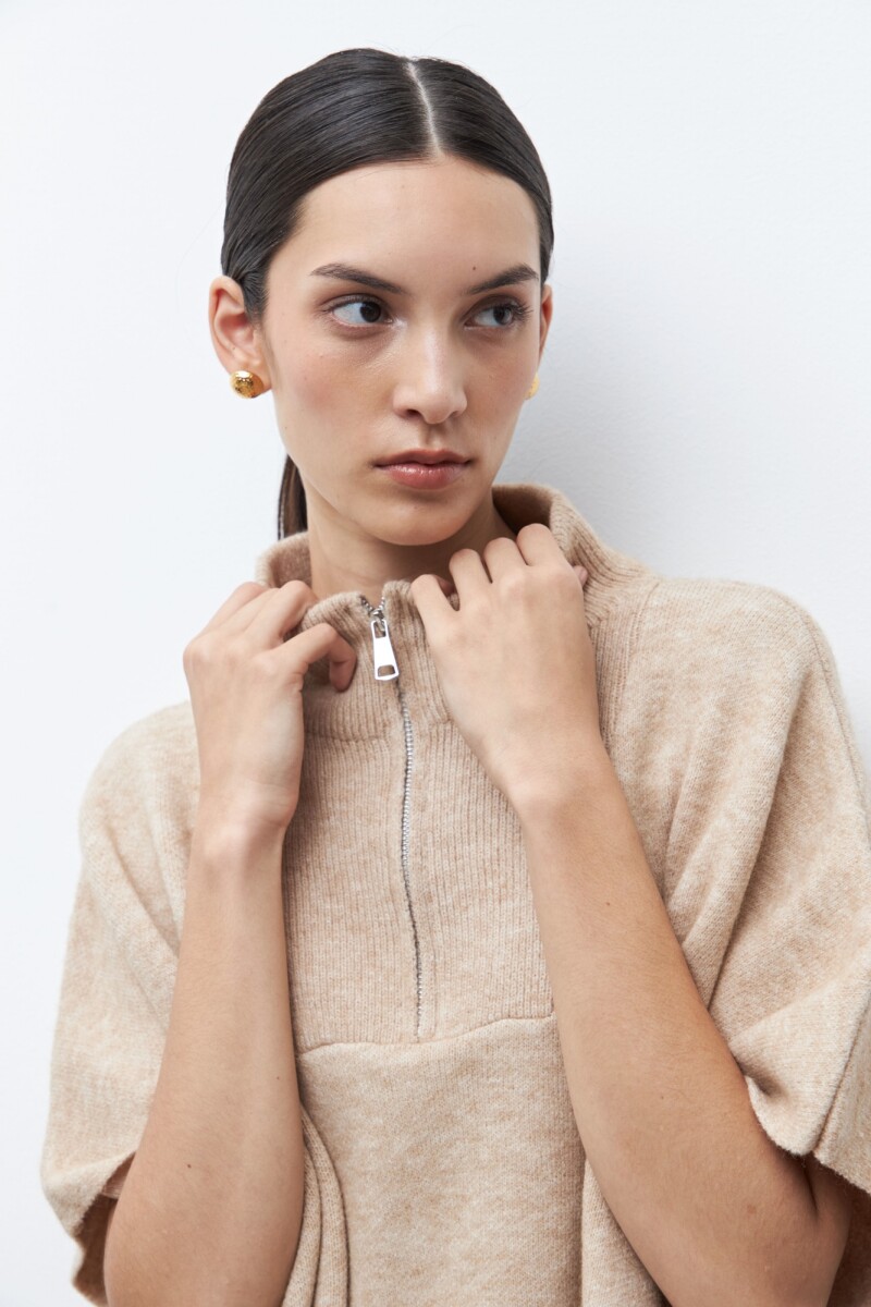Sweater oversized con cierre tostado