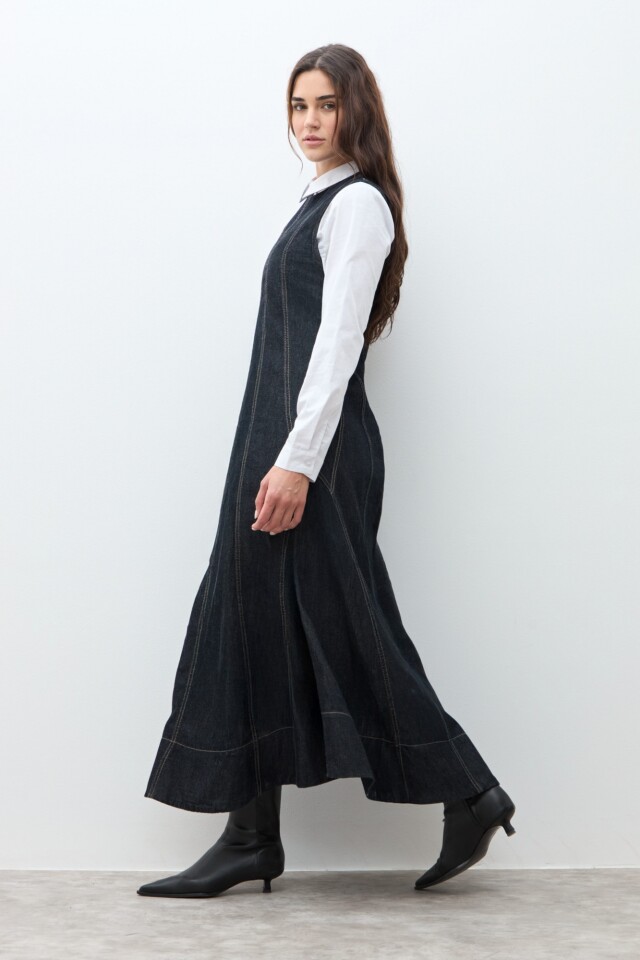 Maxi vestido de jean con cortes jean oscuro
