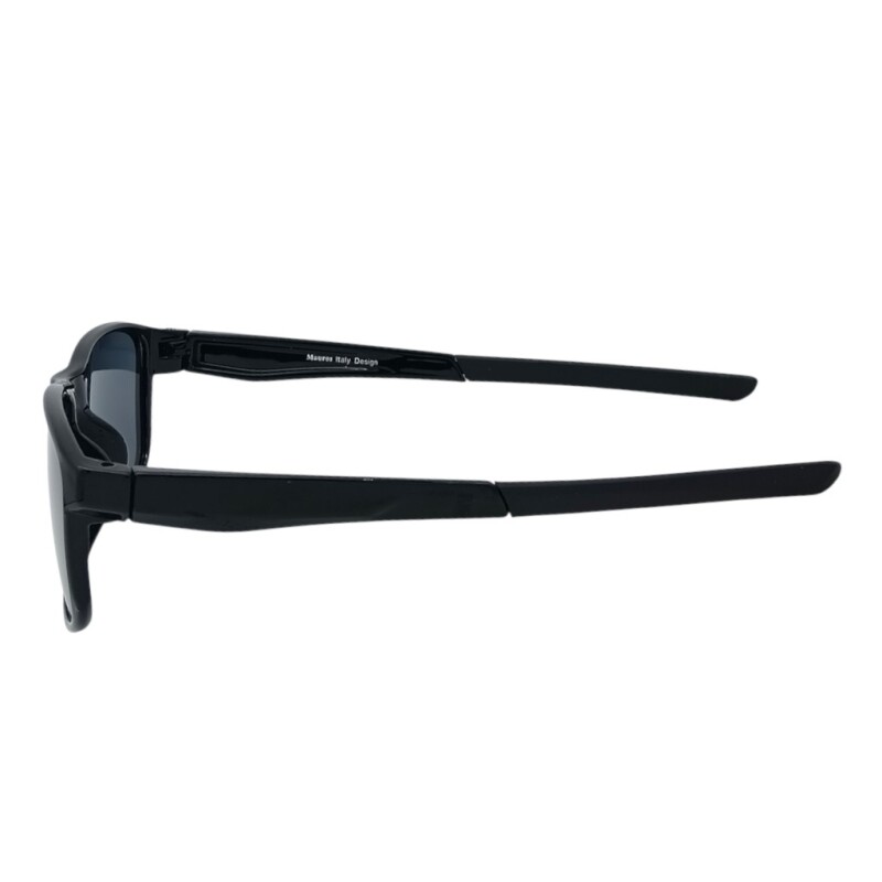 MS007920 negrouniforme