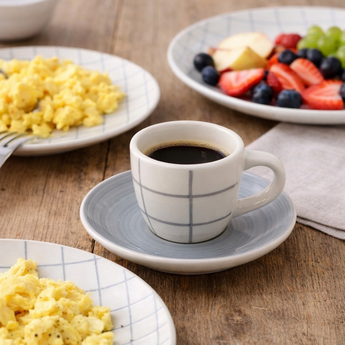 Taza de Café con Plato de Cerámica Beige Cuadrillé- Por Unidad 