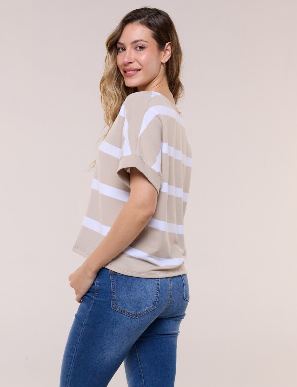 Remera Marinera Escote V BEIGE