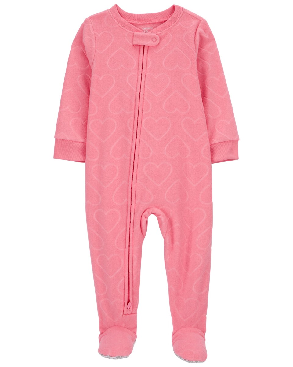 Pijama uno pieza de micropolar, con pie, diseño corazones. Talles 2-5T 