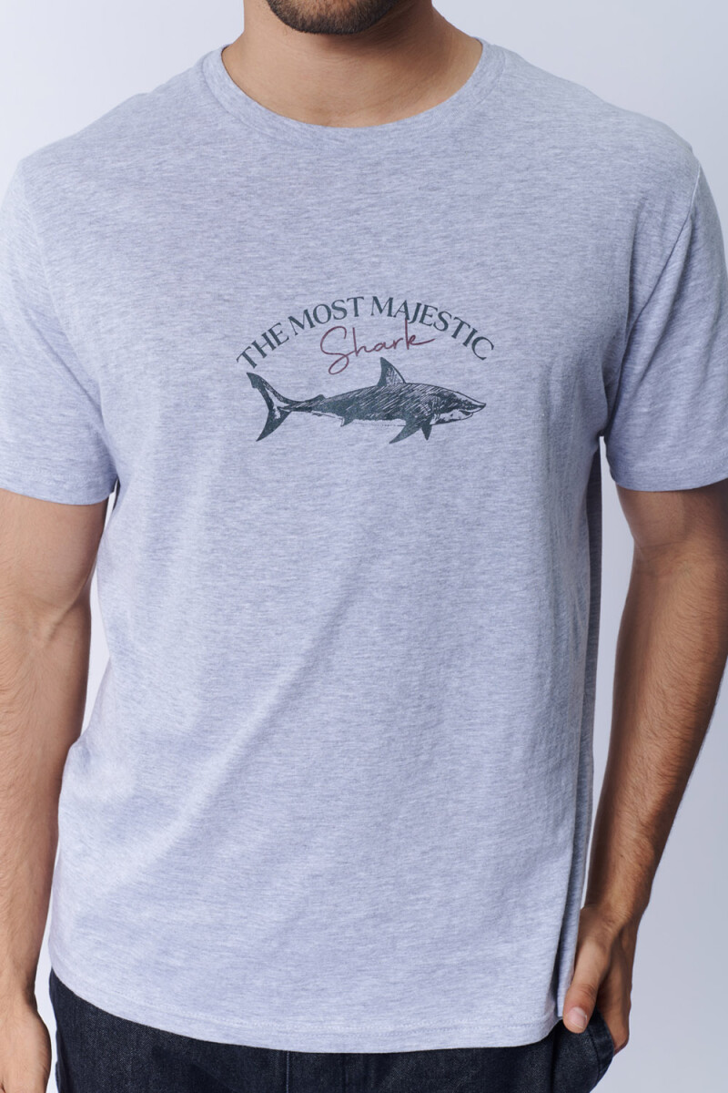 Remera Estampa Tiburón Gris Melange