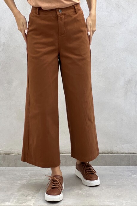 PANTALON RISTO CARAMELO