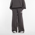 Pantalón New Balance de Dama -Reimagined Fleece- WB61I4PUABR DARK GREY