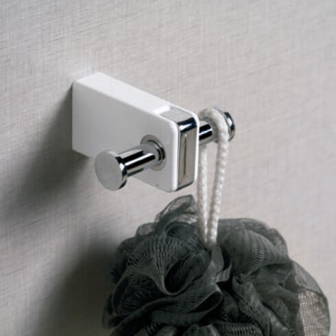 PERCHA DOBLE METAL BAI ACCESORIOS DE BAÑO CROMO