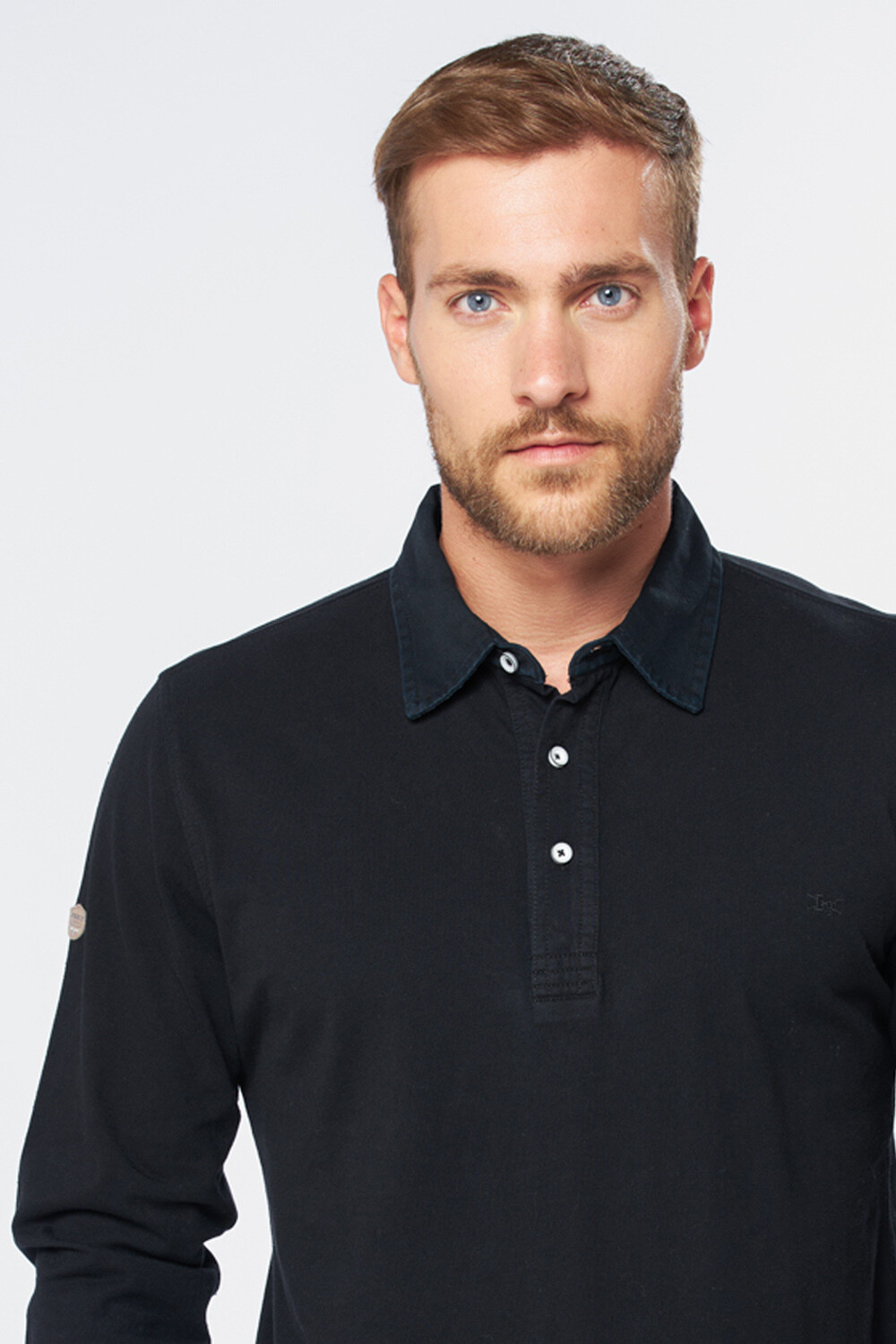 REMERA POLO LISA Negro