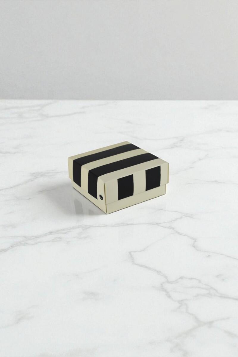 Caja laminada - Caja Estilo Barras - 12x12x6 cm 
