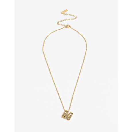 Cadena Corta con Dije Metal Dorado